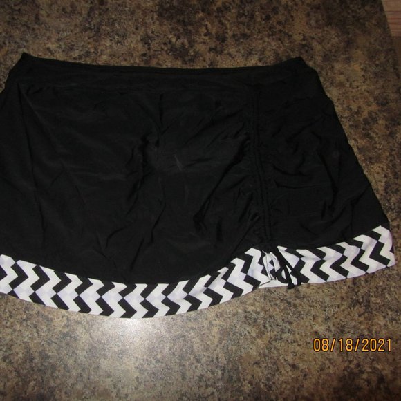 Women's NWOT Un-branded Tankini & Skirt XXL - Picture 7 of 12